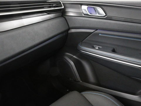 Lynk & Co 01 1.5 Plug In | Panoramadak | Infinity by Harman | 360 camera | Adaptive cruise | Stoelverwarming | Carplay | Memory | Full LED