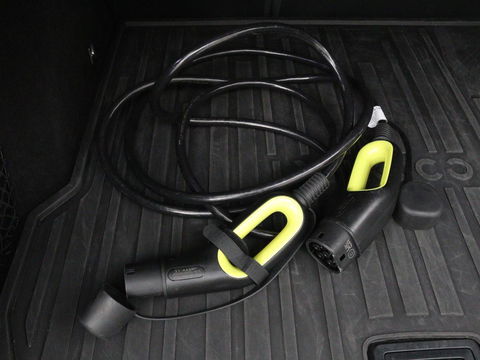Lynk & Co 01 1.5 Plug In | Panoramadak | Infinity by Harman | 360 camera | Adaptive cruise | Stoelverwarming | Carplay | Memory | Full LED