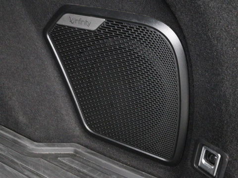 Lynk & Co 01 1.5 Plug In | Panoramadak | Infinity by Harman | 360 camera | Adaptive cruise | Stoelverwarming | Carplay | Memory | Full LED