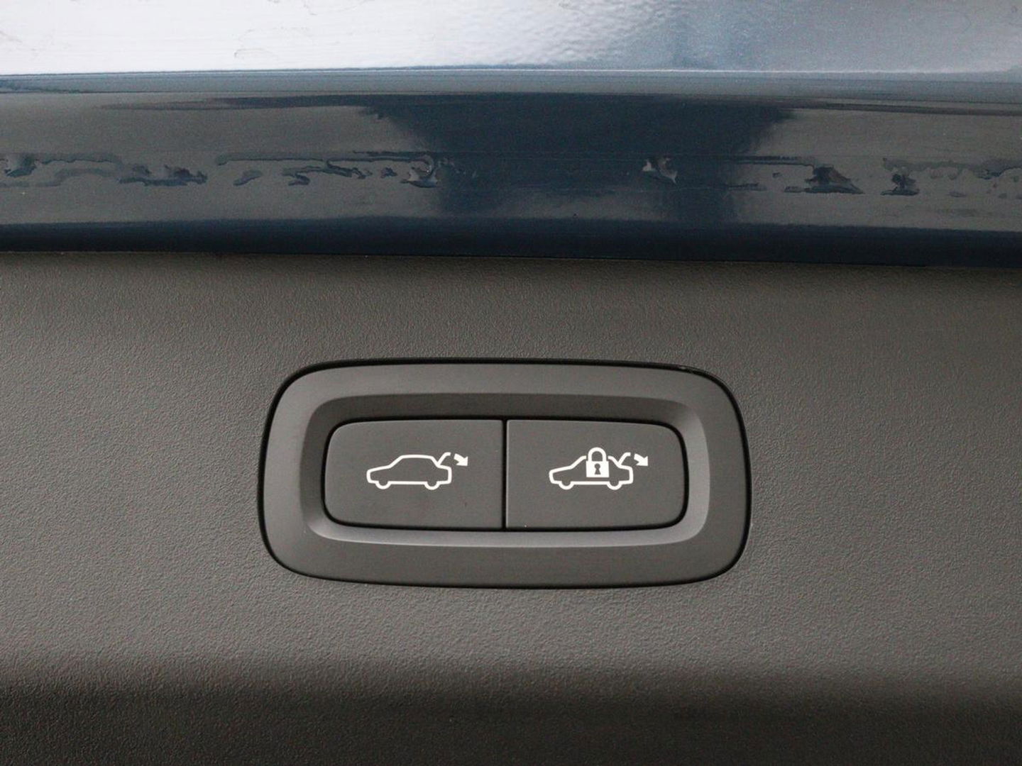 Lynk & Co 01 1.5 Plug In | Panoramadak | Infinity by Harman | 360 camera | Adaptive cruise | Stoelverwarming | Carplay | Memory | Full LED