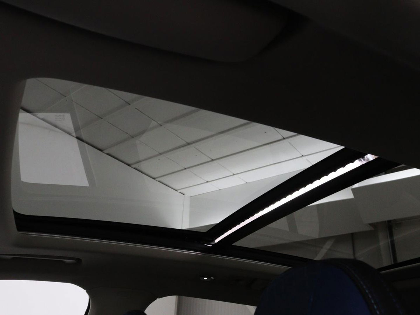 Lynk & Co 01 1.5 Plug In | Panoramadak | Infinity by Harman | 360 camera | Adaptive cruise | Stoelverwarming | Carplay | Memory | Full LED