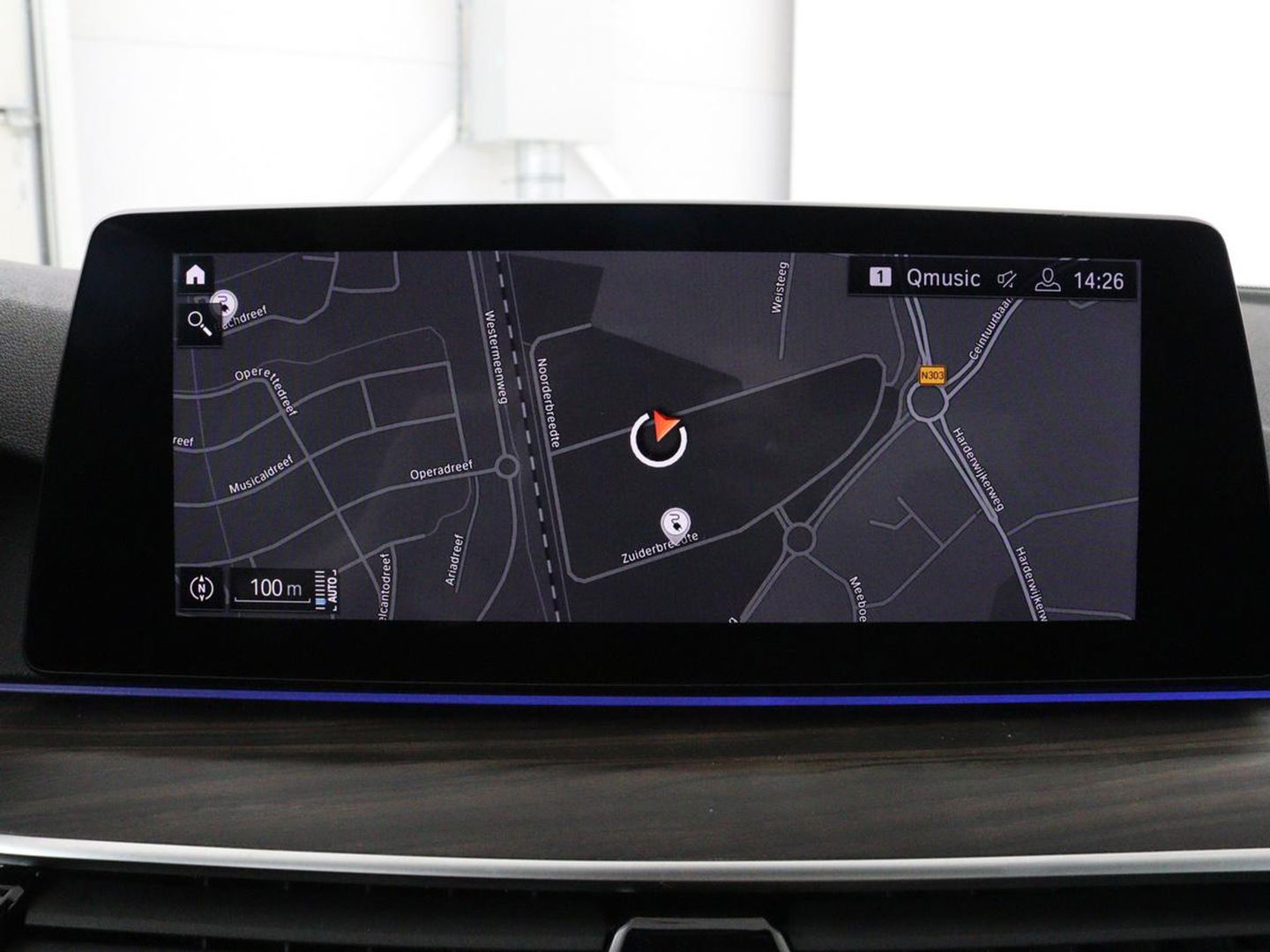 BMW 5 Serie 530e iPerformance M-sport | Schuifdak | Camera | Alcantara | Stoelverwarming | Carplay | Elektrische sportstoelen | Full LED | Navigatie | Live Cockpit