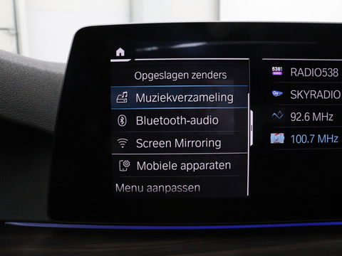 BMW 5 Serie 530e iPerformance M-sport | Schuifdak | Camera | Alcantara | Stoelverwarming | Carplay | Elektrische sportstoelen | Full LED | Navigatie | Live Cockpit