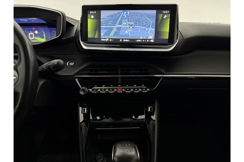 Peugeot 2008 1.2 PureTech 360Camera LED Trekhaak Virtual Carplay Clima Cruise Navi PDC 18''LMV