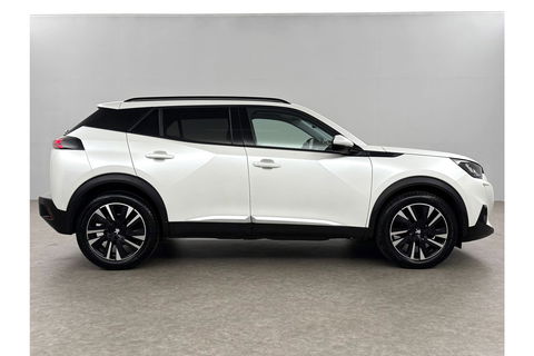 Peugeot 2008 1.2 PureTech 360Camera LED Trekhaak Virtual Carplay Clima Cruise Navi PDC 18''LMV