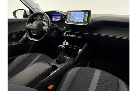 Peugeot 2008 1.2 PureTech 360Camera LED Trekhaak Virtual Carplay Clima Cruise Navi PDC 18''LMV
