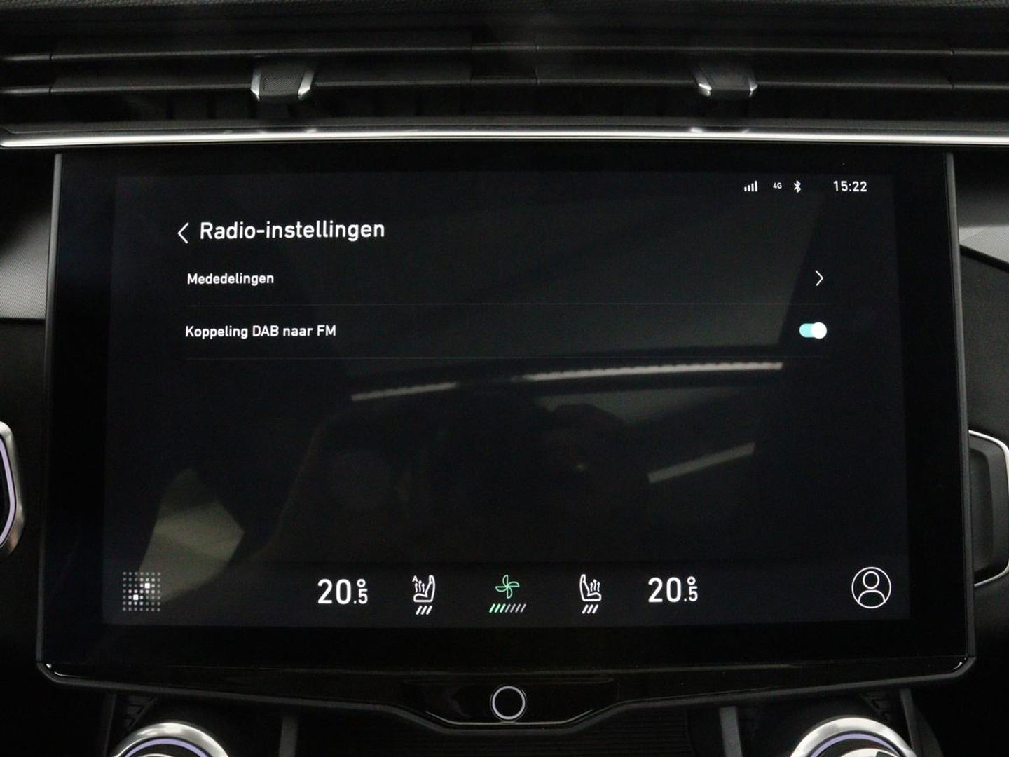 Lynk & Co 01 1.5 Plug In | Panoramadak | Infinity by Harman | 360 camera | Adaptive cruise | Stoelverwarming | Carplay | Memory | Full LED