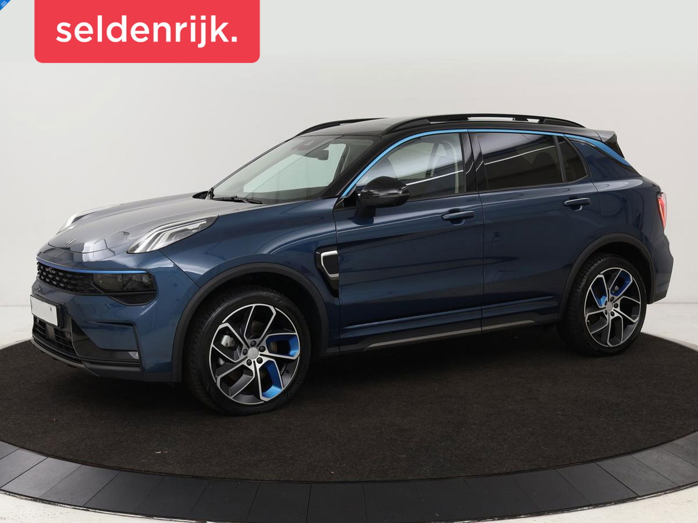 Lynk & Co 01 1.5 Plug In | Panoramadak | Infinity by Harman | 360 camera | Adaptive cruise | Stoelverwarming | Carplay | Memory | Full LED