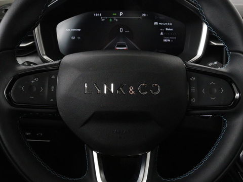 Lynk & Co 01 1.5 Plug In | Panoramadak | Infinity by Harman | 360 camera | Adaptive cruise | Stoelverwarming | Carplay | Memory | Full LED
