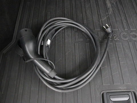 Lynk & Co 01 1.5 Plug In | Panoramadak | Infinity by Harman | 360 camera | Adaptive cruise | Stoelverwarming | Carplay | Memory | Full LED