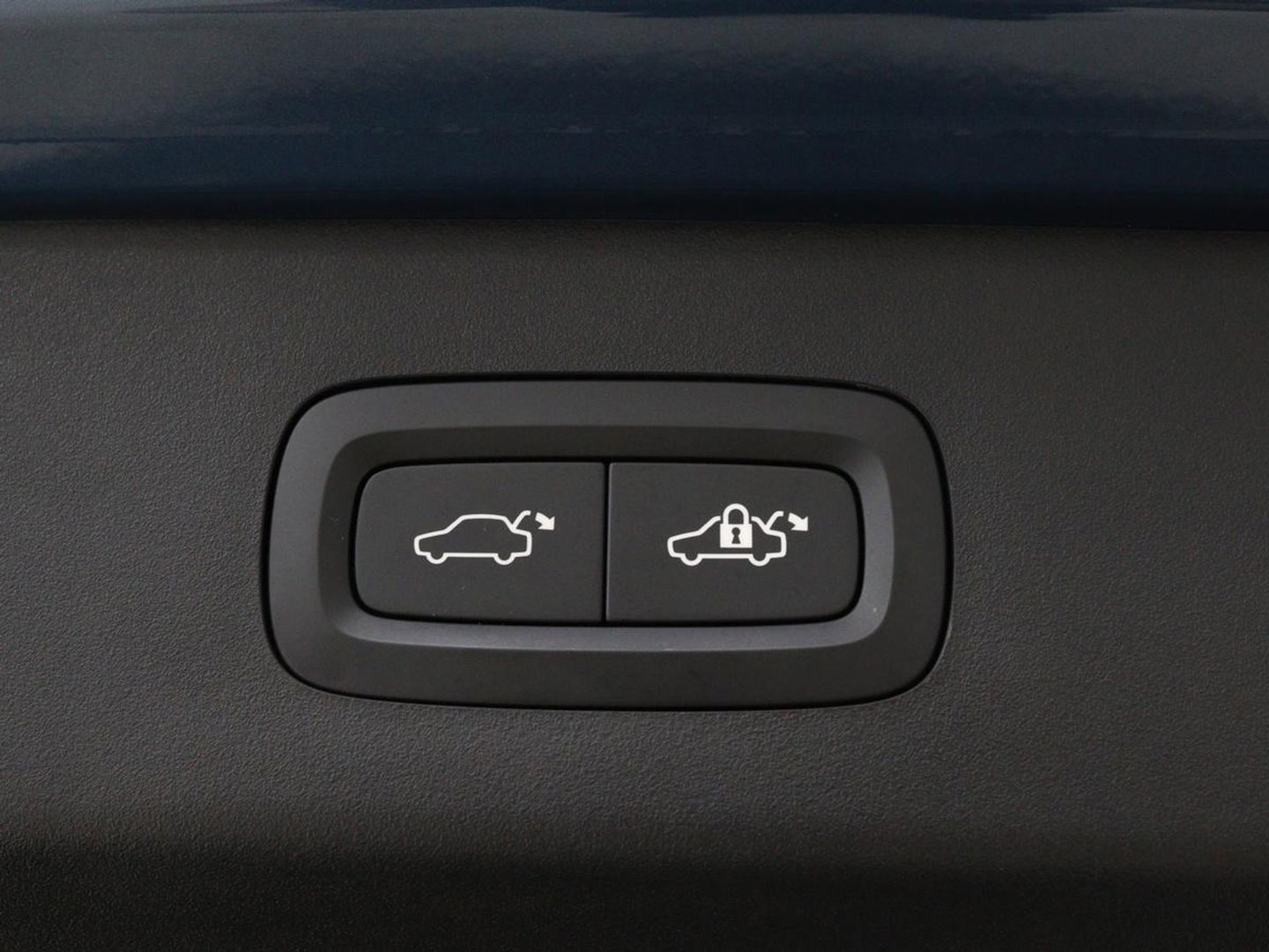 Lynk & Co 01 1.5 Plug In | Panoramadak | Infinity by Harman | 360 camera | Adaptive cruise | Stoelverwarming | Carplay | Memory | Full LED