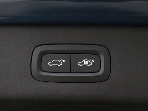Lynk & Co 01 1.5 Plug In | Panoramadak | Infinity by Harman | 360 camera | Adaptive cruise | Stoelverwarming | Carplay | Memory | Full LED