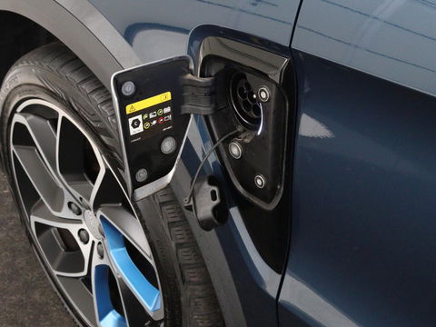 Lynk & Co 01 1.5 Plug In | Panoramadak | Infinity by Harman | 360 camera | Adaptive cruise | Stoelverwarming | Carplay | Memory | Full LED
