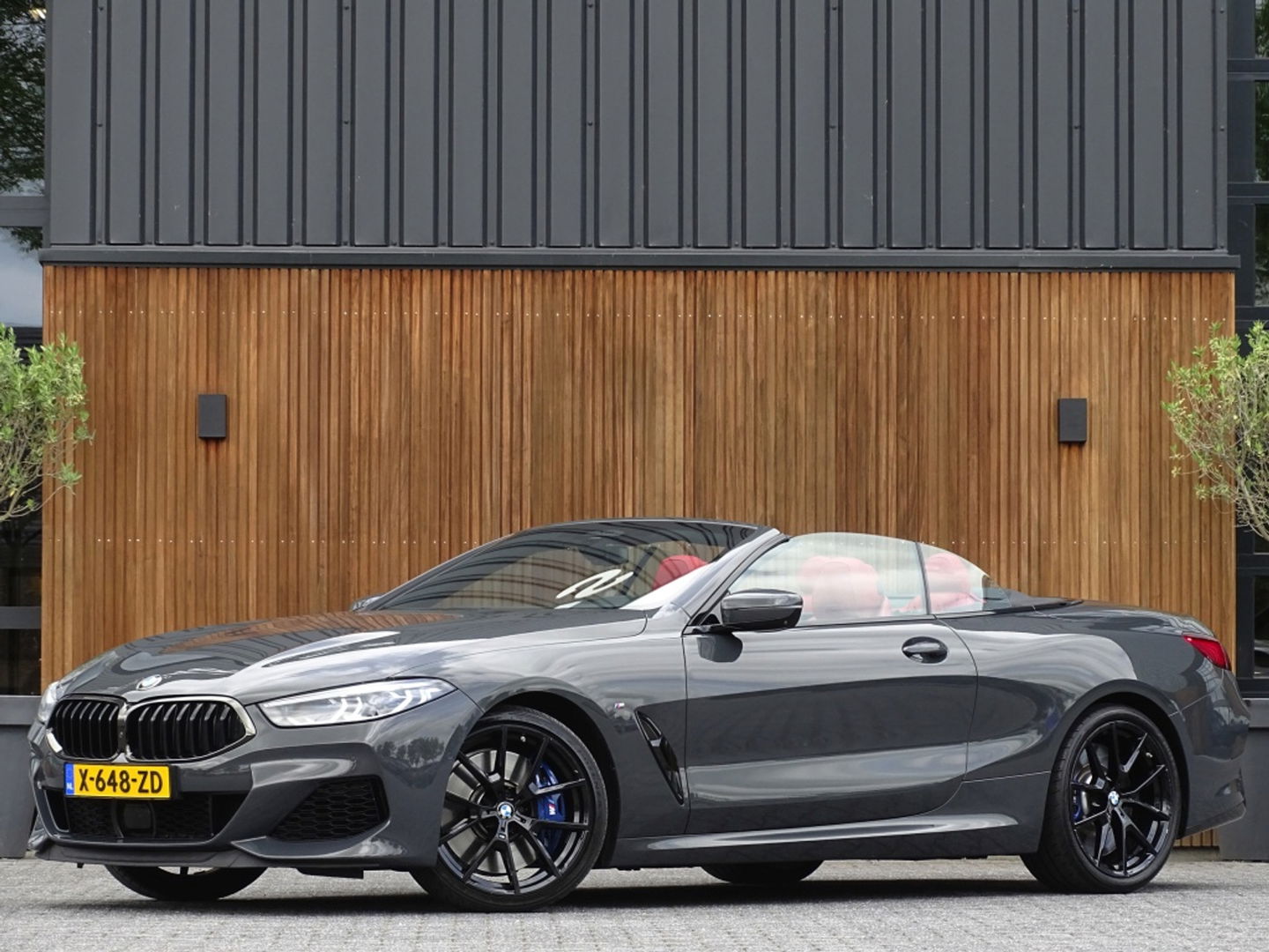 BMW 8 Serie M850i xD. High Ex. 531PK M- Individual / B&W / Laser / ACC
