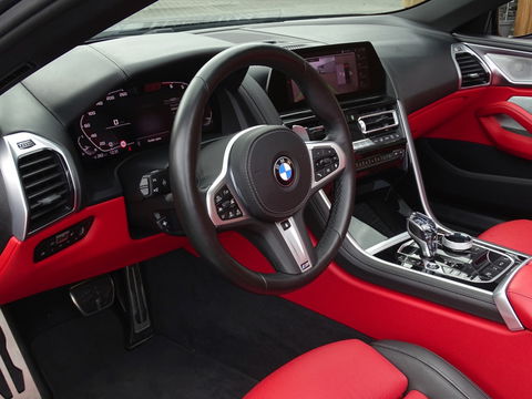 BMW 8 Serie M850i xD. High Ex. 531PK M- Individual / B&W / Laser / ACC