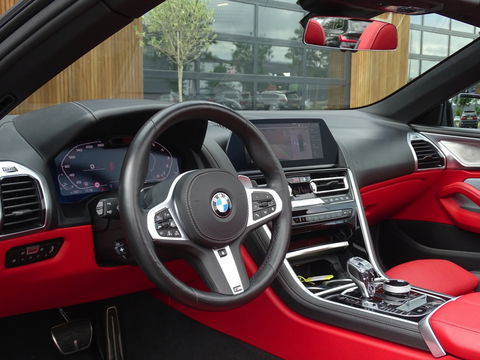 BMW 8 Serie M850i xD. High Ex. 531PK M- Individual / B&W / Laser / ACC