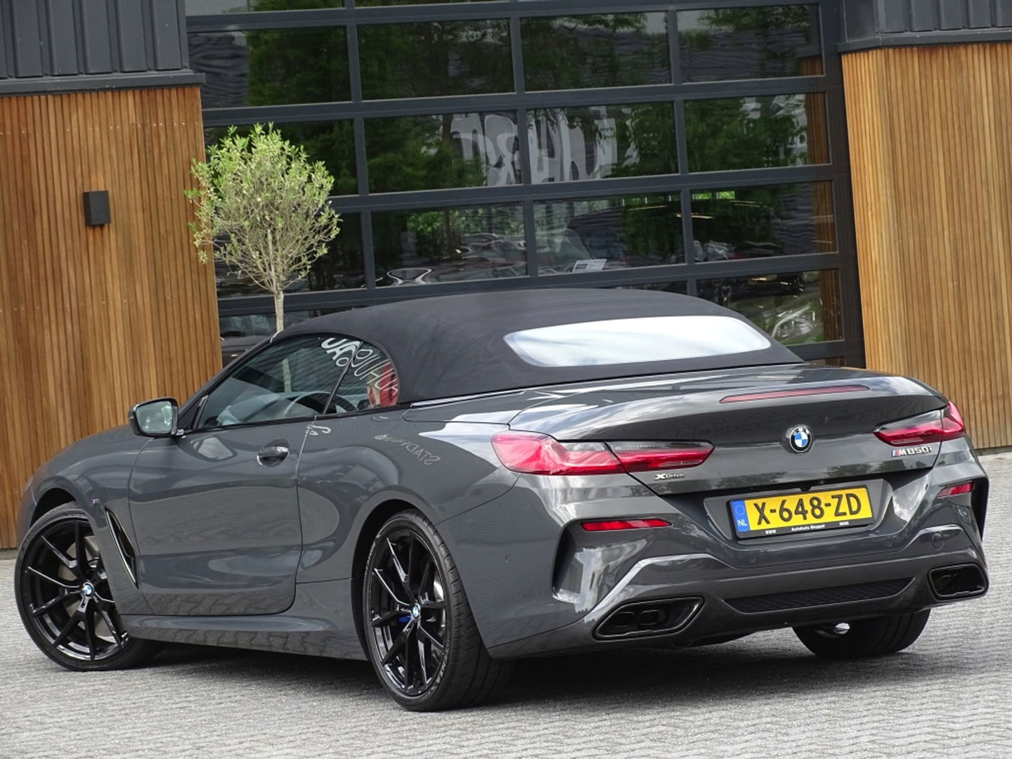 BMW 8 Serie M850i xD. High Ex. 531PK M- Individual / B&W / Laser / ACC