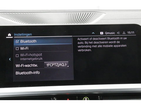 BMW 3-serie 330e M Sport | Panoramadak | Head-Up | Laserlight | Adaptive cruise | Leder | Stoelverwarming | Camera | Sfeerverlichting | Carplay | Sportstoelen | Live Cockpit