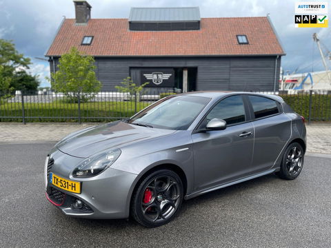 Alfa Romeo Giulietta 1.4 Turbo 170PK MultiAir Super Automaat Leer Navi Led-Xenon