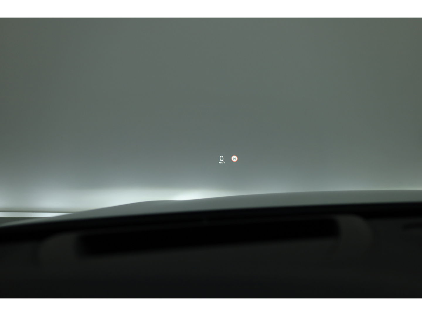 Volvo V60 2.0 T8 Recharge AWD R-Design | Pano | H&K | 360 Cam | Trekhaak | ACC | Stoel- Stuurverw. |