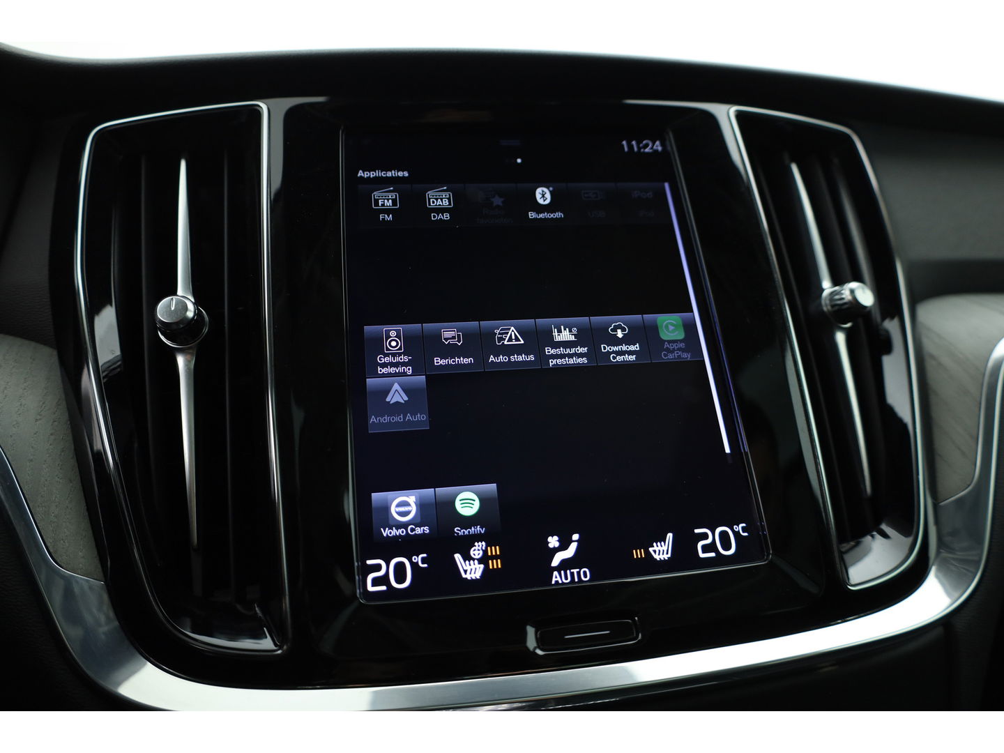 Volvo V60 2.0 T8 Recharge AWD R-Design | Pano | H&K | 360 Cam | Trekhaak | ACC | Stoel- Stuurverw. |