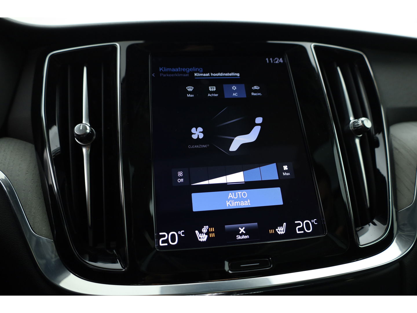 Volvo V60 2.0 T8 Recharge AWD R-Design | Pano | H&K | 360 Cam | Trekhaak | ACC | Stoel- Stuurverw. |
