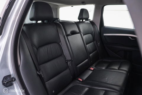 Volvo V70 2.0 D4 Summum | 5 cilinder | Automaat | Trekhaak | Leder | Bluetooth | xenon |