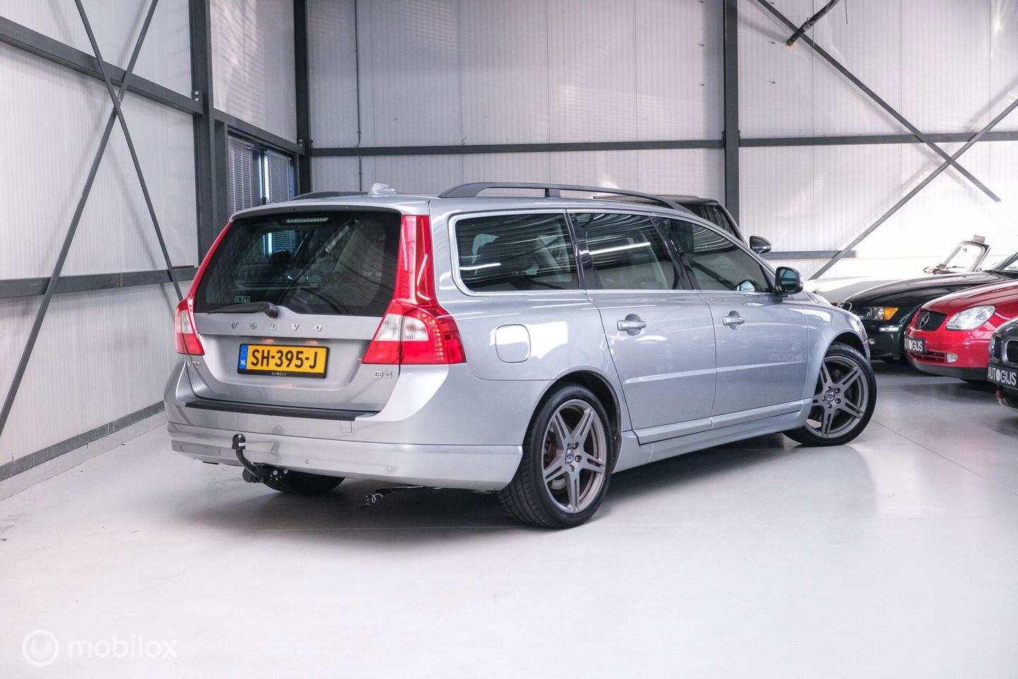 Volvo V70 2.0 D4 Summum | 5 cilinder | Automaat | Trekhaak | Leder | Bluetooth | xenon |