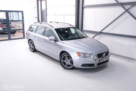 Volvo V70 2.0 D4 Summum | 5 cilinder | Automaat | Trekhaak | Leder | Bluetooth | xenon |