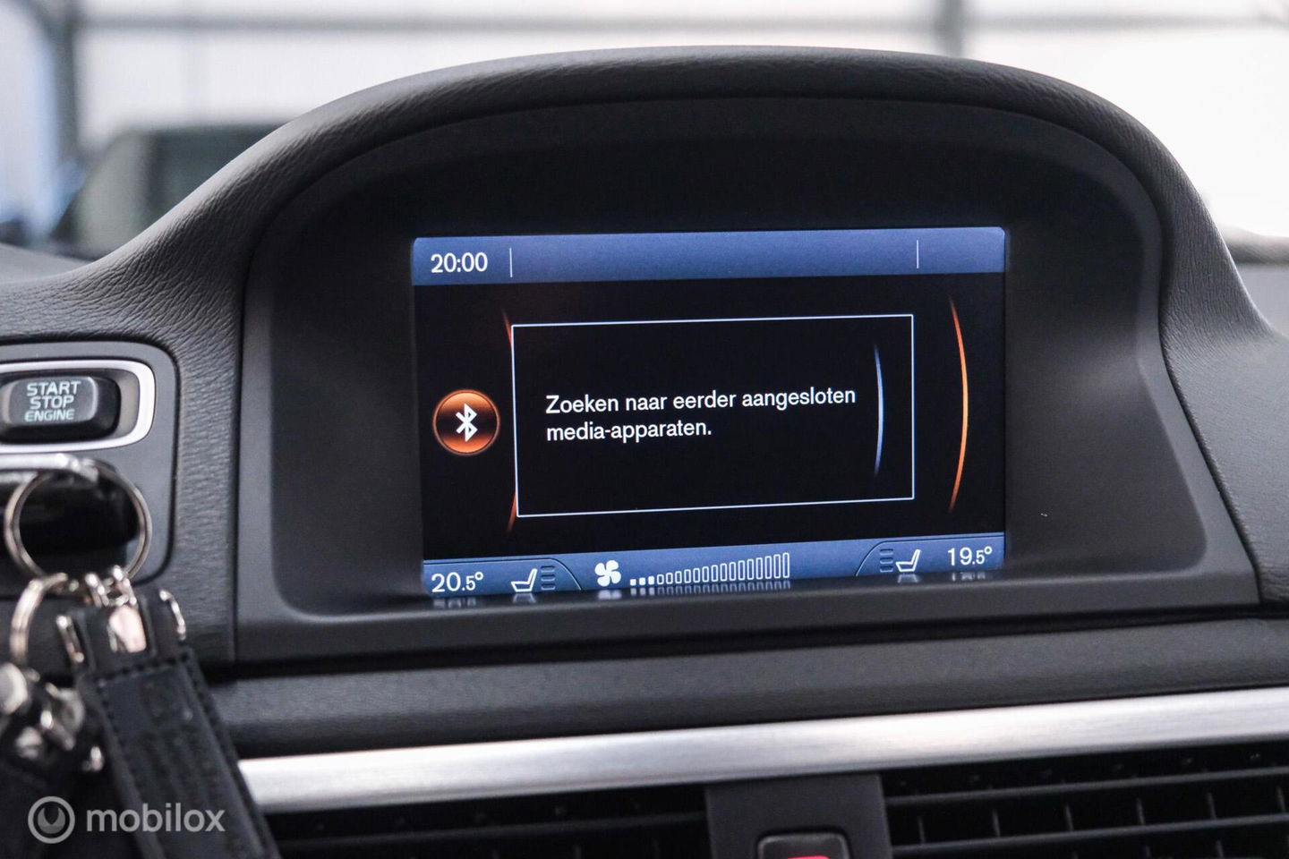 Volvo V70 2.0 D4 Summum | 5 cilinder | Automaat | Trekhaak | Leder | Bluetooth | xenon |