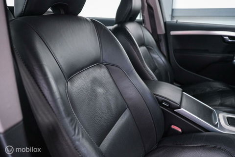 Volvo V70 2.0 D4 Summum | 5 cilinder | Automaat | Trekhaak | Leder | Bluetooth | xenon |