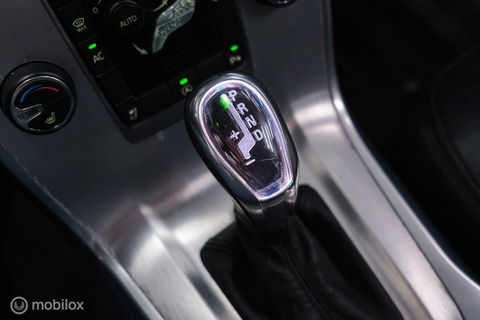 Volvo V70 2.0 D4 Summum | 5 cilinder | Automaat | Trekhaak | Leder | Bluetooth | xenon |