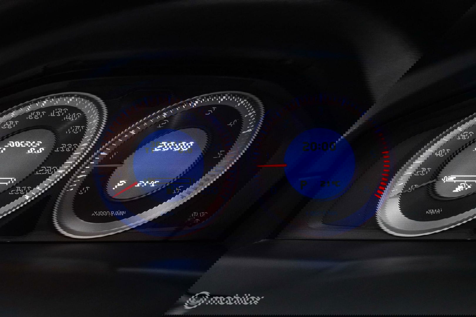 Volvo V70 2.0 D4 Summum | 5 cilinder | Automaat | Trekhaak | Leder | Bluetooth | xenon |