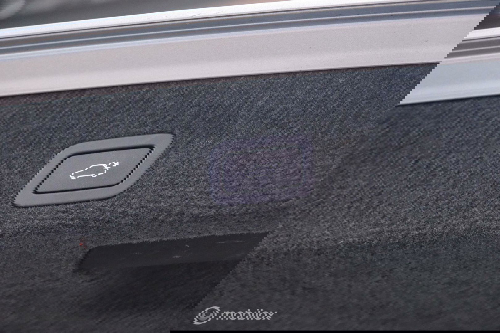 Volvo V70 2.0 D4 Summum | 5 cilinder | Automaat | Trekhaak | Leder | Bluetooth | xenon |