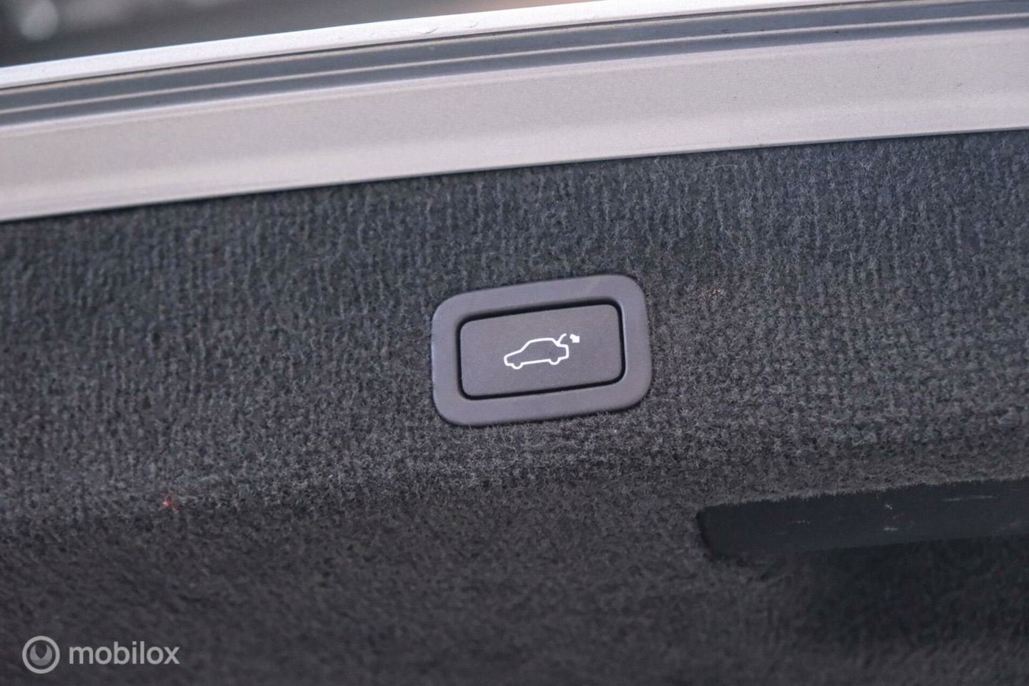 Volvo V70 2.0 D4 Summum | 5 cilinder | Automaat | Trekhaak | Leder | Bluetooth | xenon |