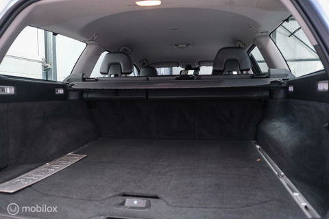 Volvo V70 2.0 D4 Summum | 5 cilinder | Automaat | Trekhaak | Leder | Bluetooth | xenon |