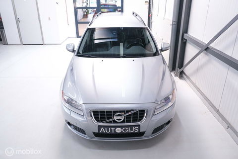 Volvo V70 2.0 D4 Summum | 5 cilinder | Automaat | Trekhaak | Leder | Bluetooth | xenon |