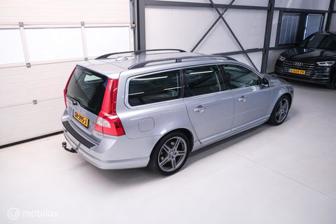 Volvo V70 2.0 D4 Summum | 5 cilinder | Automaat | Trekhaak | Leder | Bluetooth | xenon |