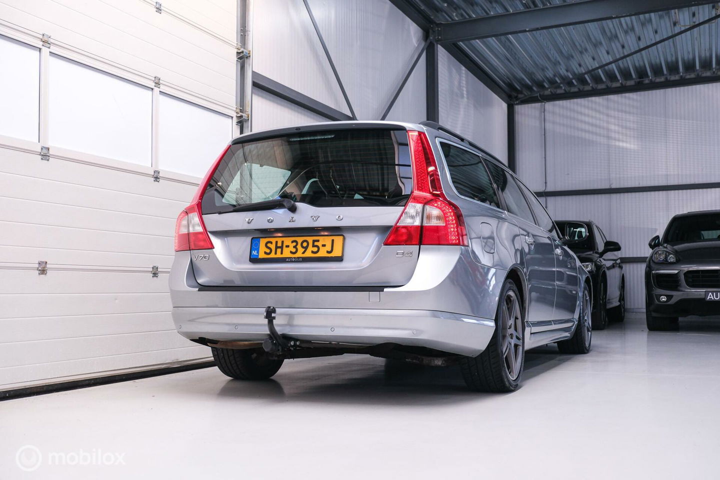 Volvo V70 2.0 D4 Summum | 5 cilinder | Automaat | Trekhaak | Leder | Bluetooth | xenon |