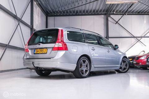Volvo V70 2.0 D4 Summum | 5 cilinder | Automaat | Trekhaak | Leder | Bluetooth | xenon |