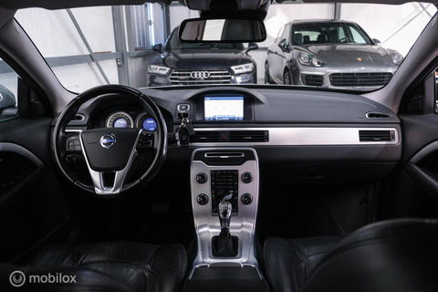Volvo V70 2.0 D4 Summum | 5 cilinder | Automaat | Trekhaak | Leder | Bluetooth | xenon |