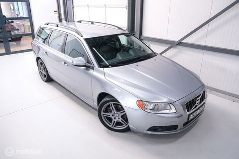 Volvo V70 2.0 D4 Summum | 5 cilinder | Automaat | Trekhaak | Leder | Bluetooth | xenon |