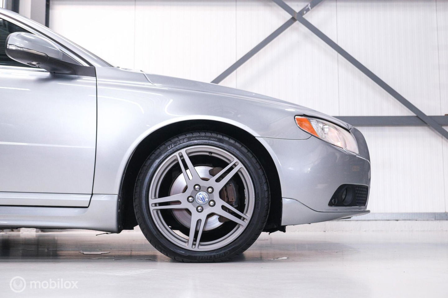 Volvo V70 2.0 D4 Summum | 5 cilinder | Automaat | Trekhaak | Leder | Bluetooth | xenon |