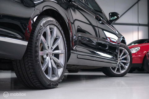 Volkswagen Passat Variant 1.4 TSI PHEV GTE | Pano | IQ LED | ERGO | Adaptive | Trekhaak | Leder alcantara | DAB | Digidash | Camera | Rijklaarprij