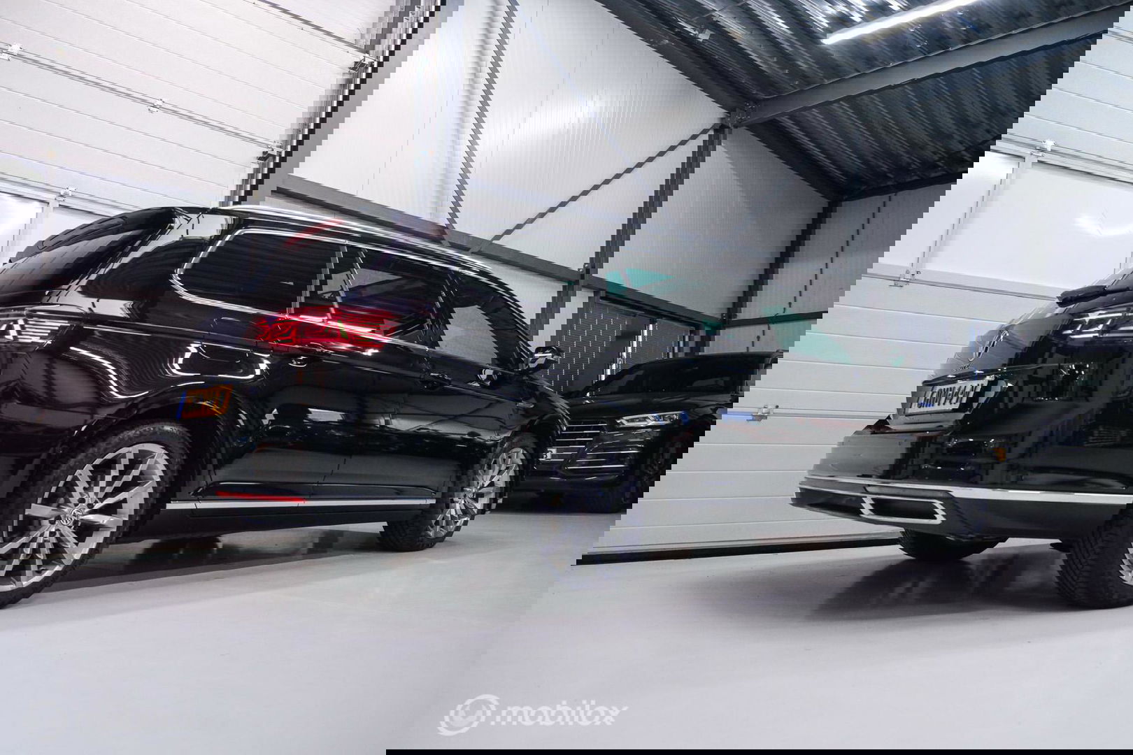 Volkswagen Passat Variant 1.4 TSI PHEV GTE | Pano | IQ LED | ERGO | Adaptive | Trekhaak | Leder alcantara | DAB | Digidash | Camera | Rijklaarprij