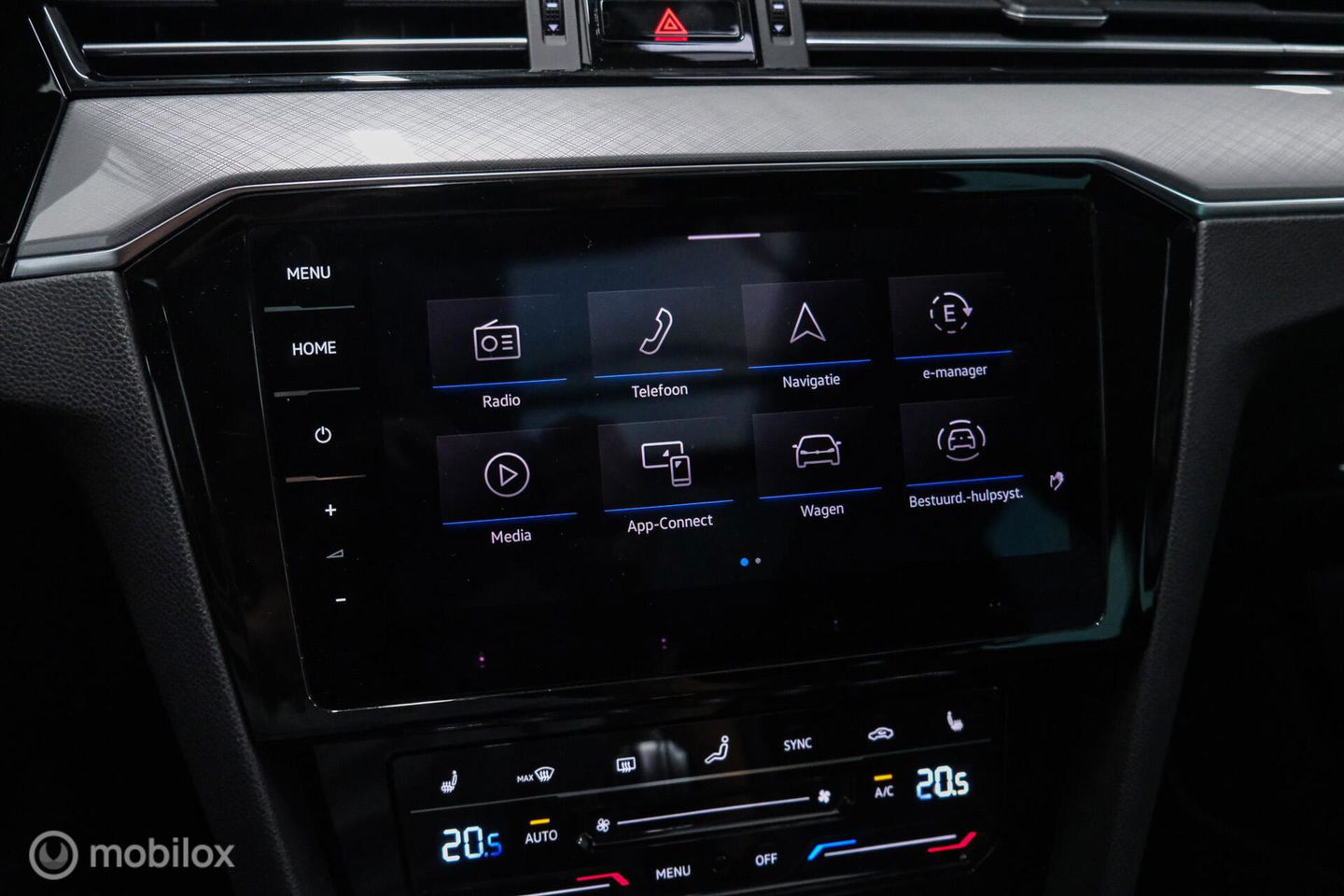 Volkswagen Passat Variant 1.4 TSI PHEV GTE | Pano | IQ LED | ERGO | Adaptive | Trekhaak | Leder alcantara | DAB | Digidash | Camera | Rijklaarprij