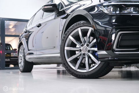 Volkswagen Passat Variant 1.4 TSI PHEV GTE | Pano | IQ LED | ERGO | Adaptive | Trekhaak | Leder alcantara | DAB | Digidash | Camera | Rijklaarprij