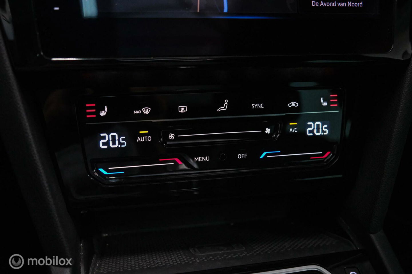 Volkswagen Passat Variant 1.4 TSI PHEV GTE | Pano | IQ LED | ERGO | Adaptive | Trekhaak | Leder alcantara | DAB | Digidash | Camera | Rijklaarprij
