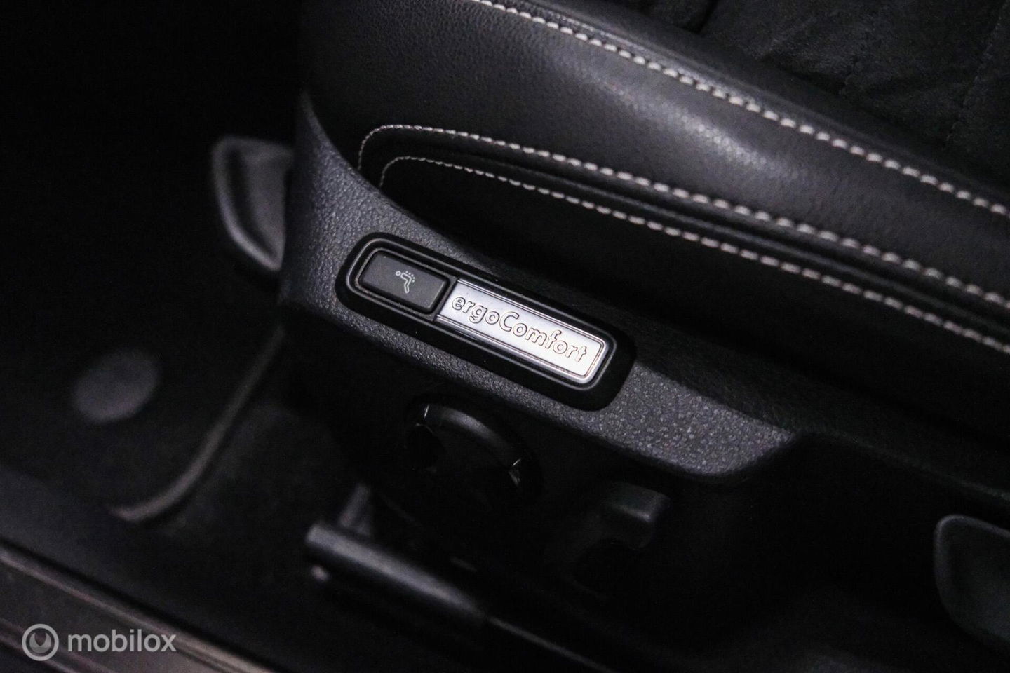 Volkswagen Passat Variant 1.4 TSI PHEV GTE | Pano | IQ LED | ERGO | Adaptive | Trekhaak | Leder alcantara | DAB | Digidash | Camera | Rijklaarprij