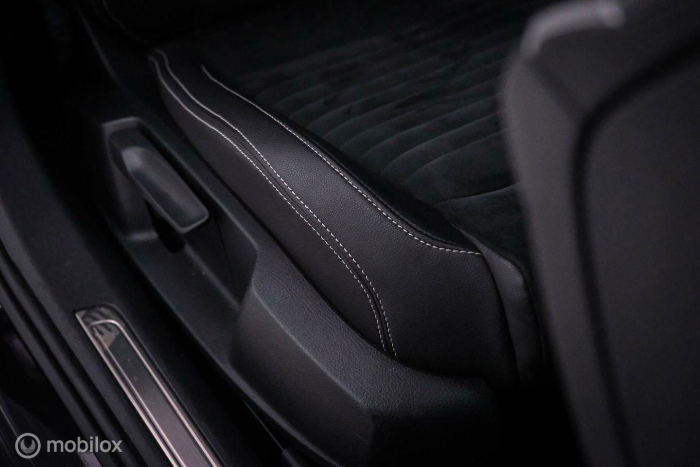 Volkswagen Passat Variant 1.4 TSI PHEV GTE | Pano | IQ LED | ERGO | Adaptive | Trekhaak | Leder alcantara | DAB | Digidash | Camera | Rijklaarprij
